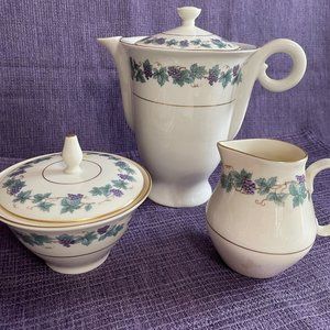 Theodore Haviland Bordeau 5-pc Coffee Set, with tops, creamer and sugar,